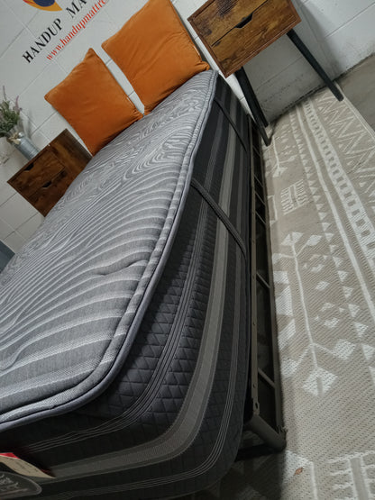 Beautyrest | Black Powered by SleepTracker | 13" Twin XL