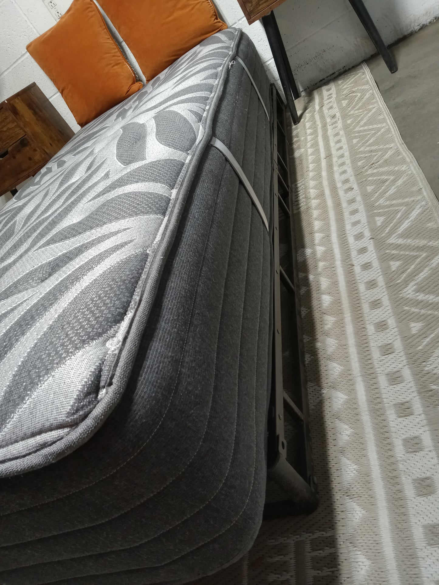 Sealy | Posturepedic Plus | 11" Mattress