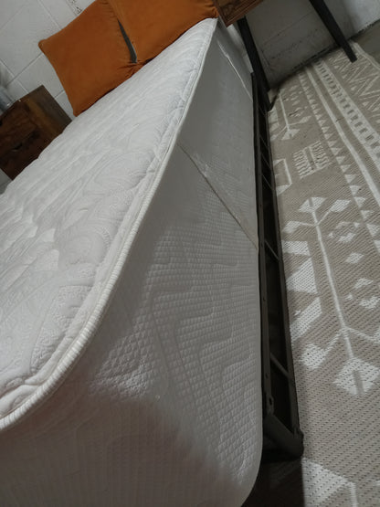 Gardner Mattress | Comfort Support | 13" Twin XL Mattress