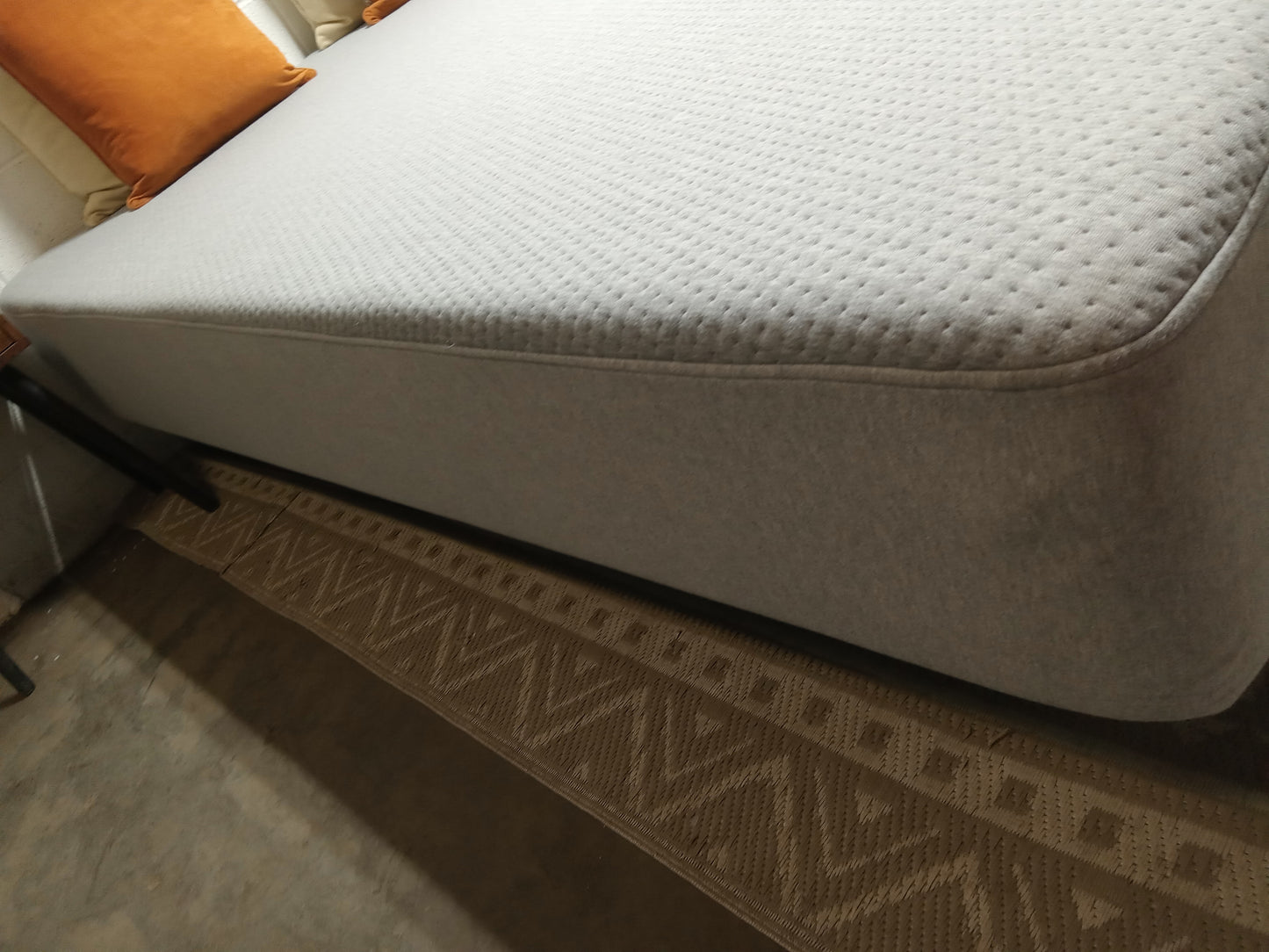 Casper | One | 11" Queen Mattress
