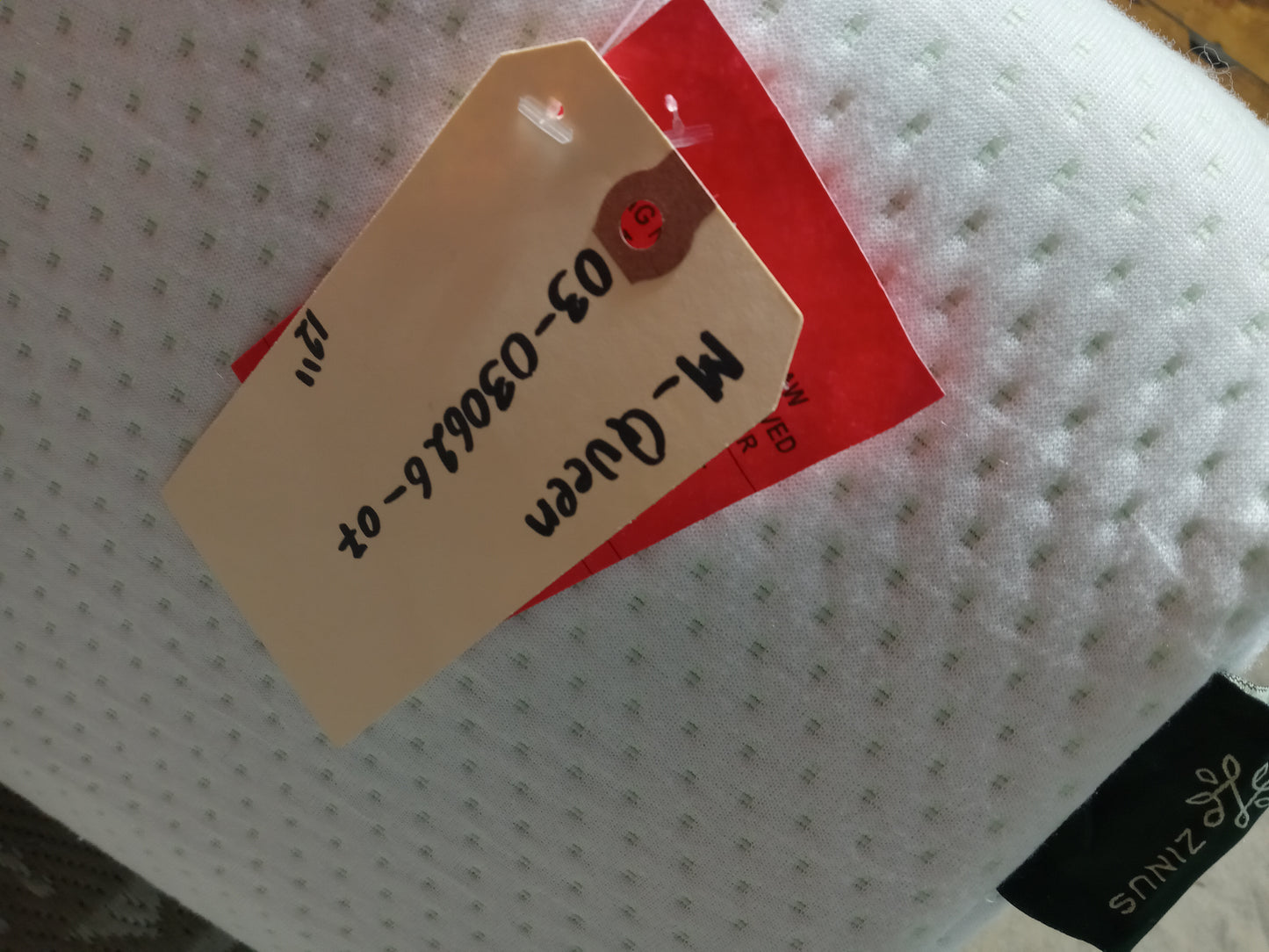 Zinus | Green Tea | 12" Queen Mattress