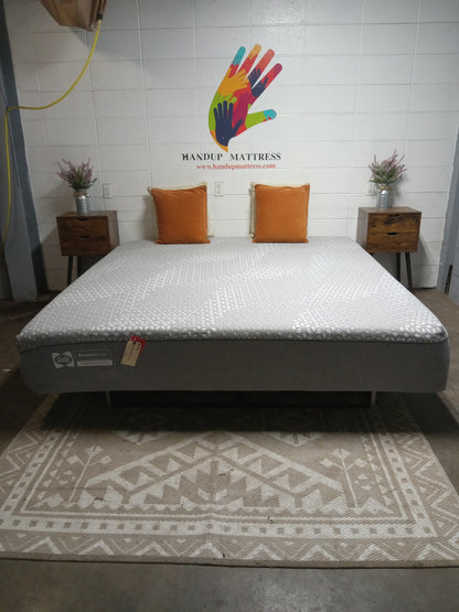 Sealy | Posturepedic Memory Foam | 12" King Mattress