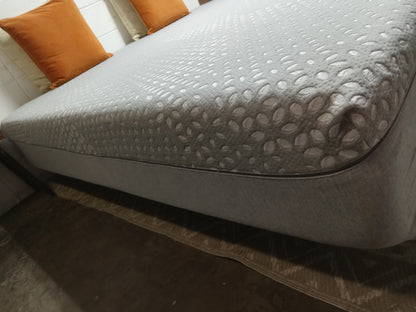Sealy | Posturepedic Memory Foam | 12" King Mattress