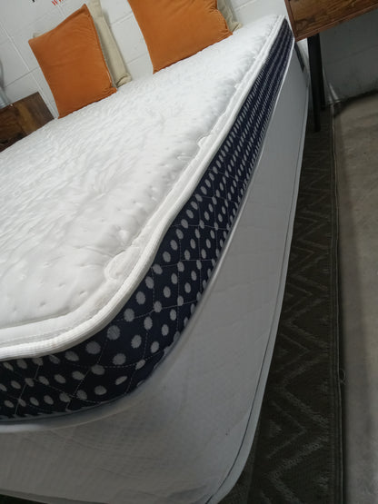 WinkBeds | The EcoCloud | 12.5" Queen Mattress