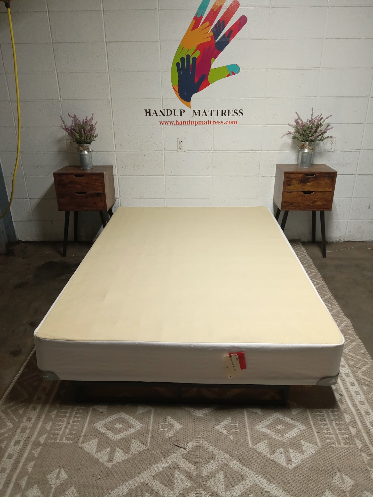 Unbranded | White | 9" Full Box Sprig