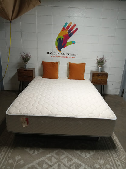 Corsicana | Hybrid | 12" Queen Mattress