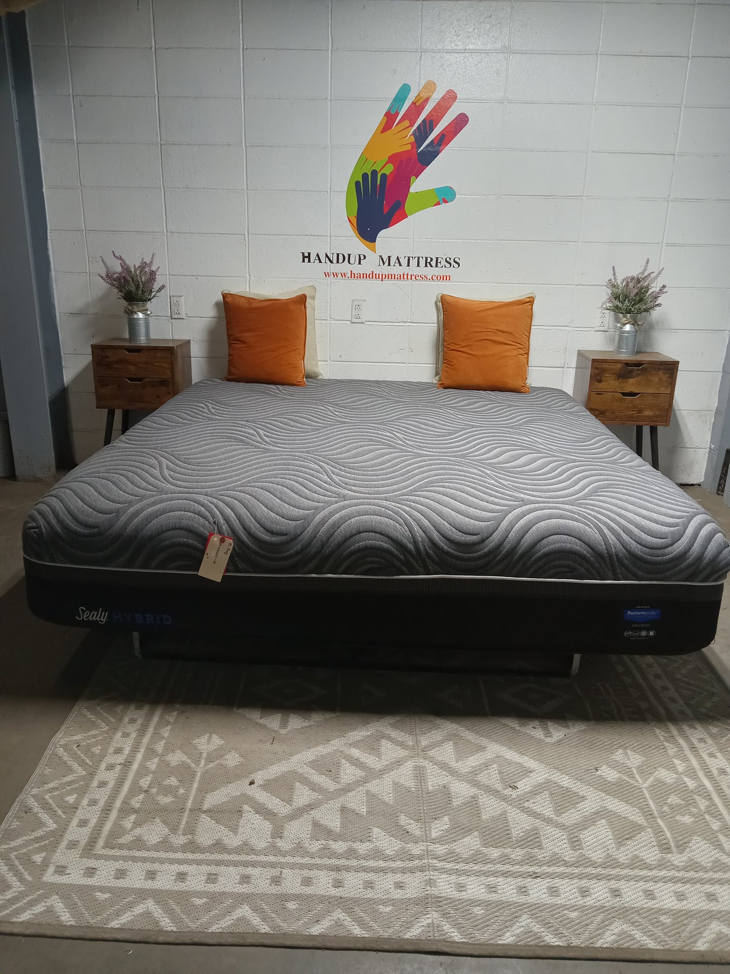 Sealy | Hybrid Performance Pusturepedic Technology | 13" Mattress