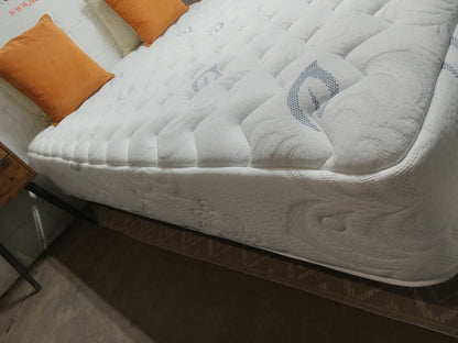 Pranasleep | Asha Luxe Plush | 12" Queen Mattress