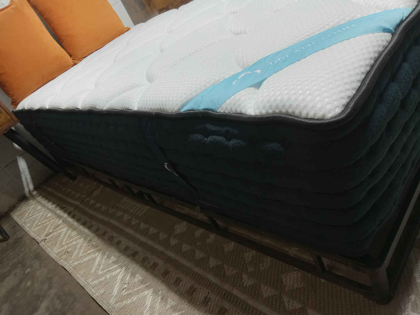 DreamCloud | Premier Hybrid | 13" Twin  Mattress