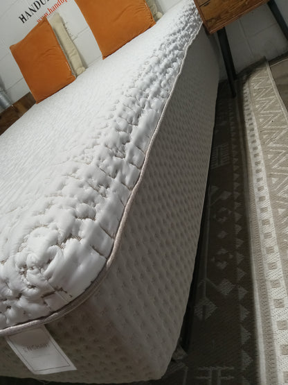 Bob-O-Pedic | Enchant Ultra Plush | 16" Queen Mattress