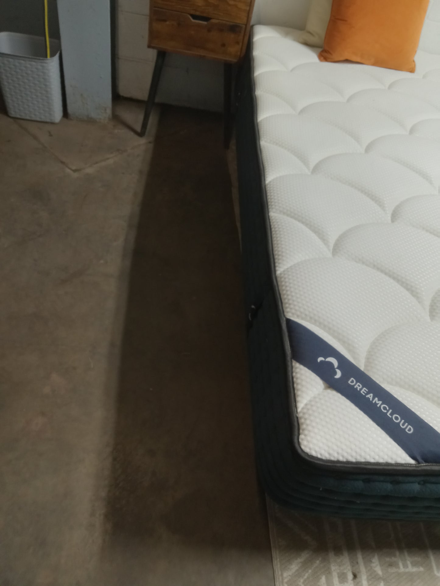 Dreamcloud | Classic Hybrid | 12'' King  Mattress