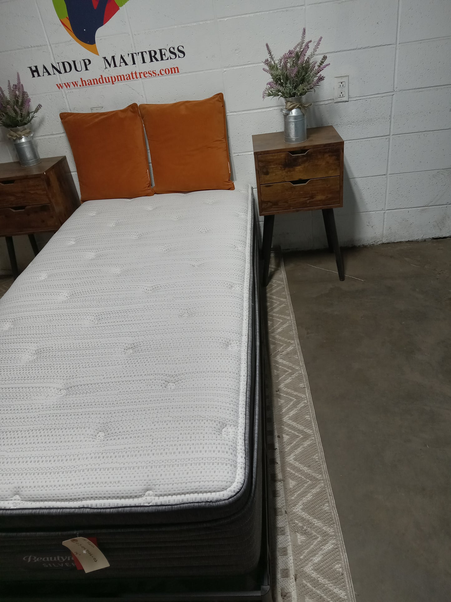 Beautyrest | Silver BRS900 Plush  | 14" Twin