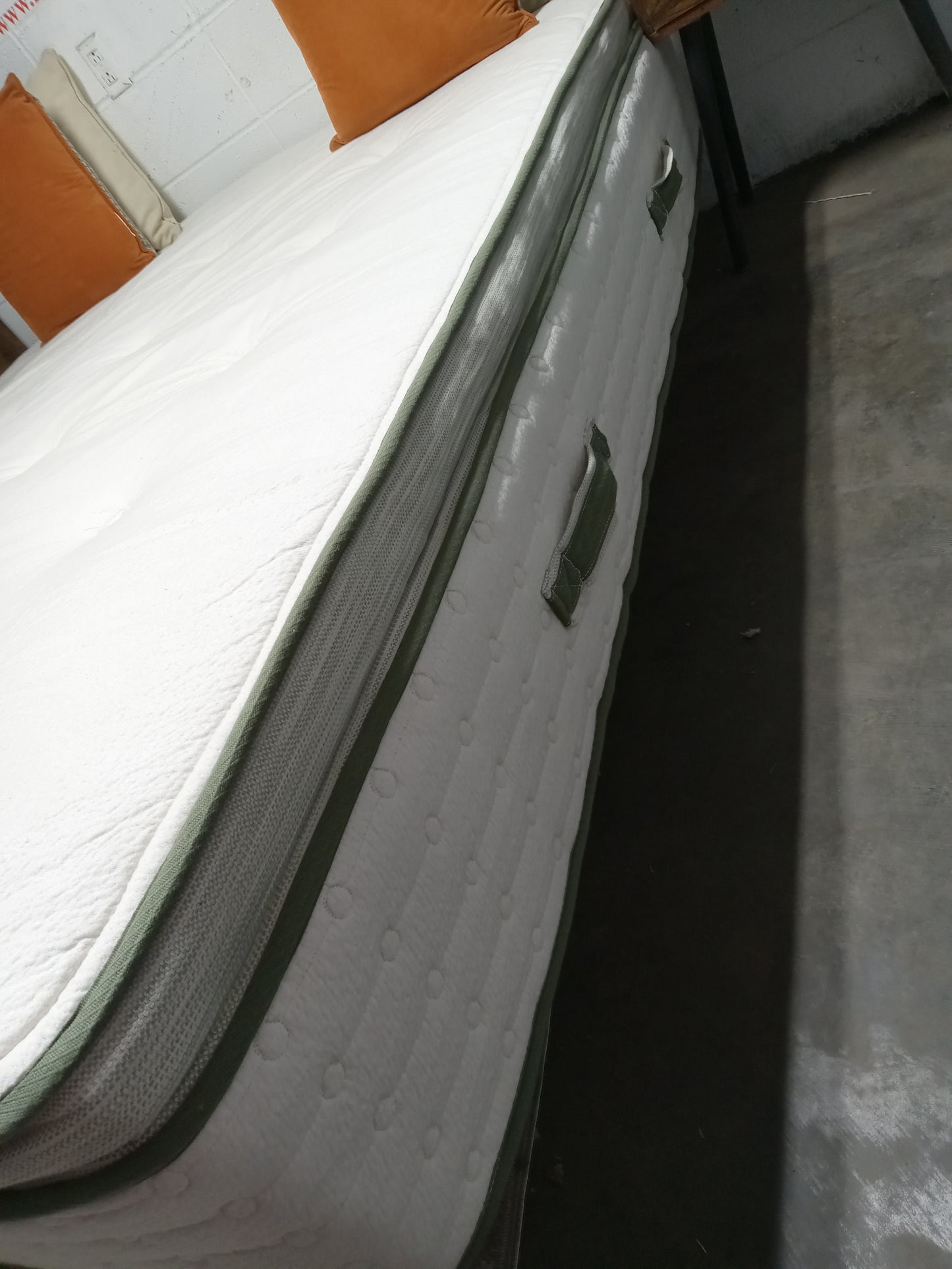 Avocado | Green Plush | 13" King Mattress