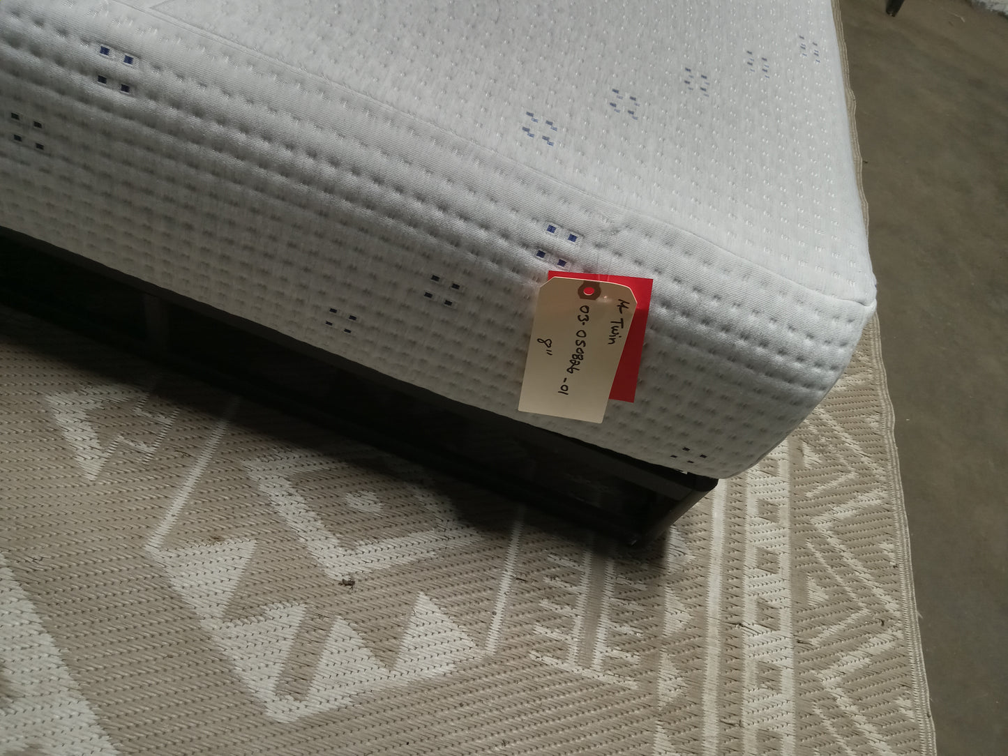 Sleepy's | Basic Memory Foam Firm | 8" Twin Mattress