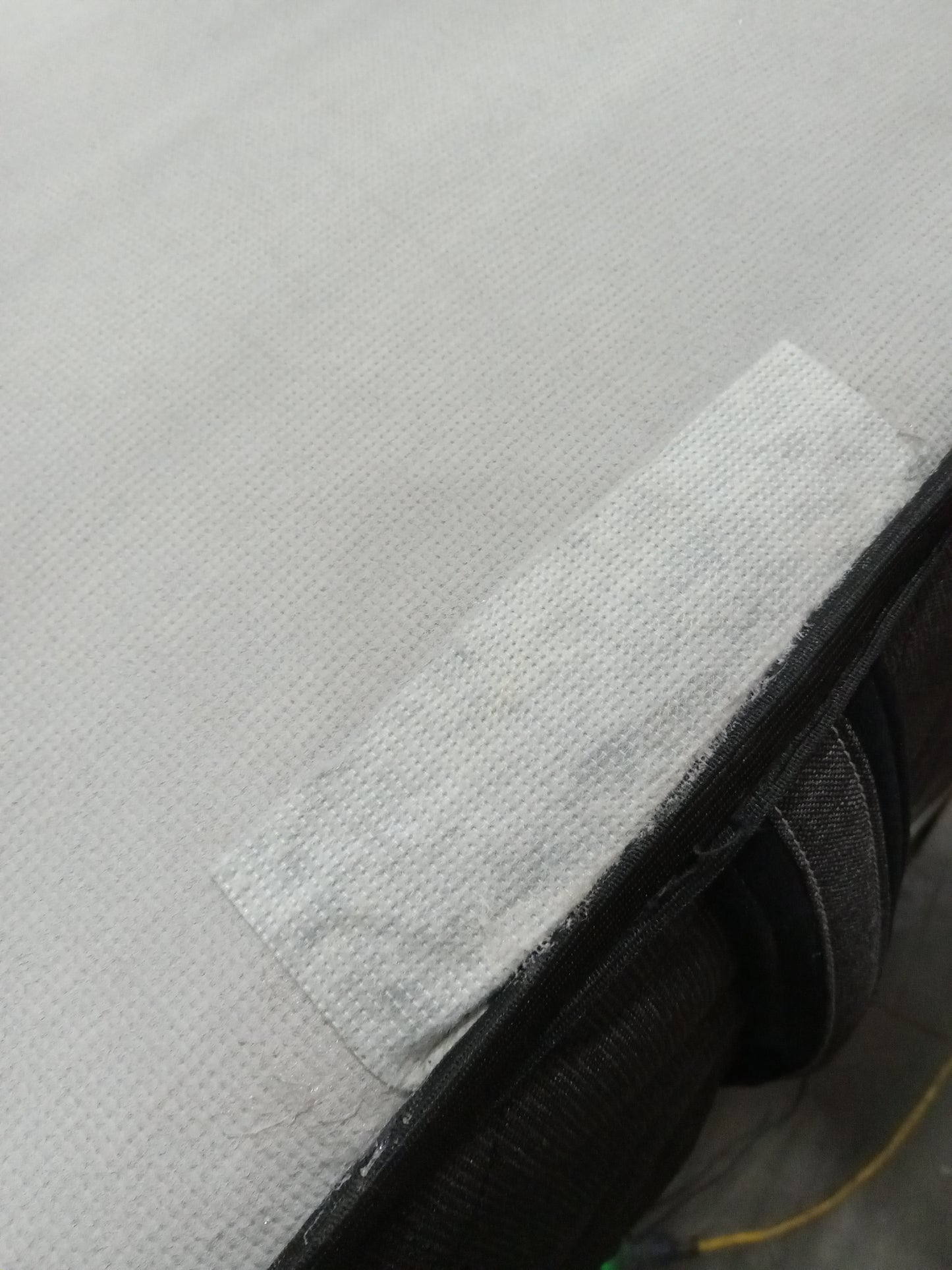 Beautyrest | Black Hybrid | 14" King Mattress