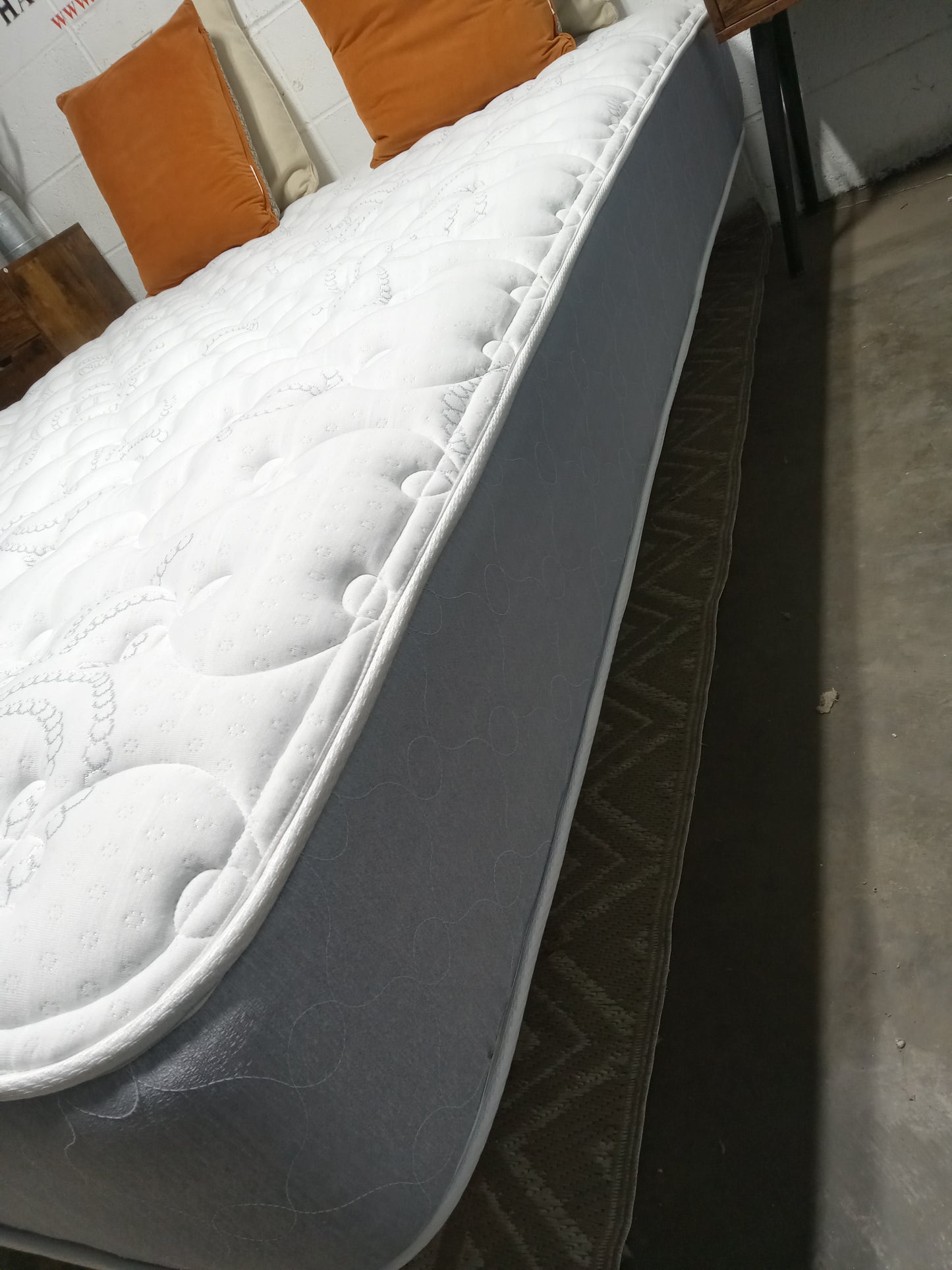 Gold Bond | Sacro Support Collection | Buckingham | 12" Queen Mattress