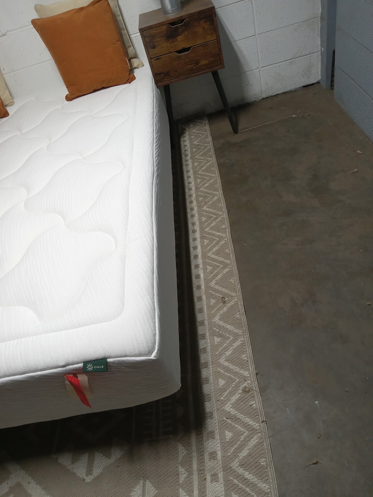 Zinus | Cloud Tight Top | 12" Queen Mattress