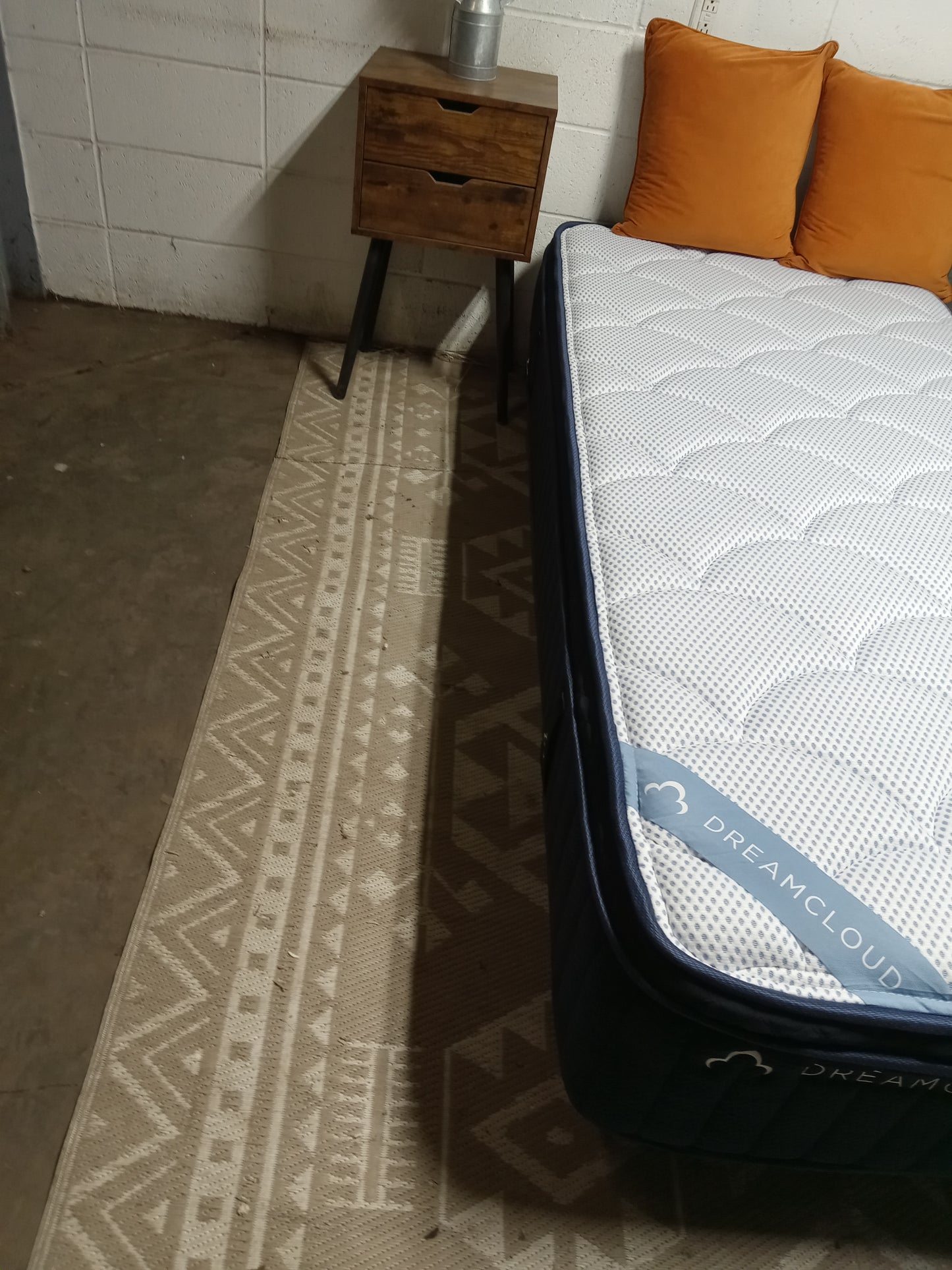 DreamCloud | Premier Memory Foam | 13" Twin XL Mattress