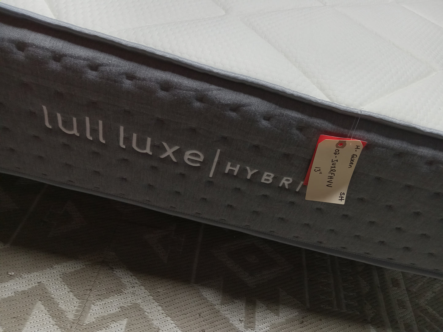Lull | The Luxe Hybrid Mattress | 13" Queen Mattress