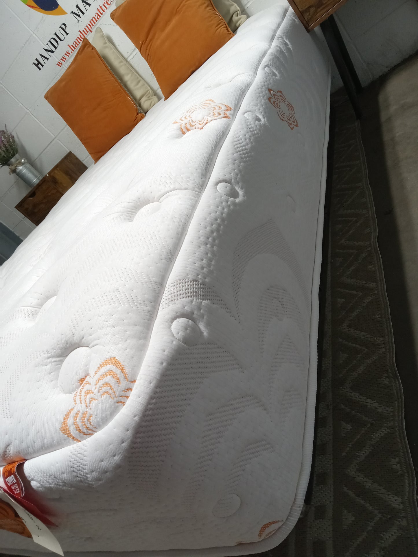 Pranasleep | Karma  Elite Hybrid Plush | 12" Queen Mattress