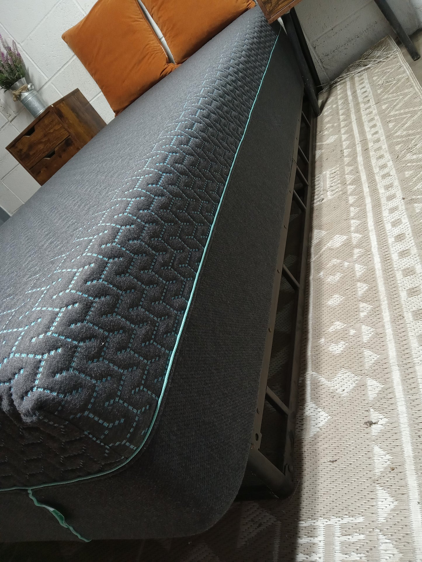 Tuft & Needle | Mint Hybrid | 14" Twin XL