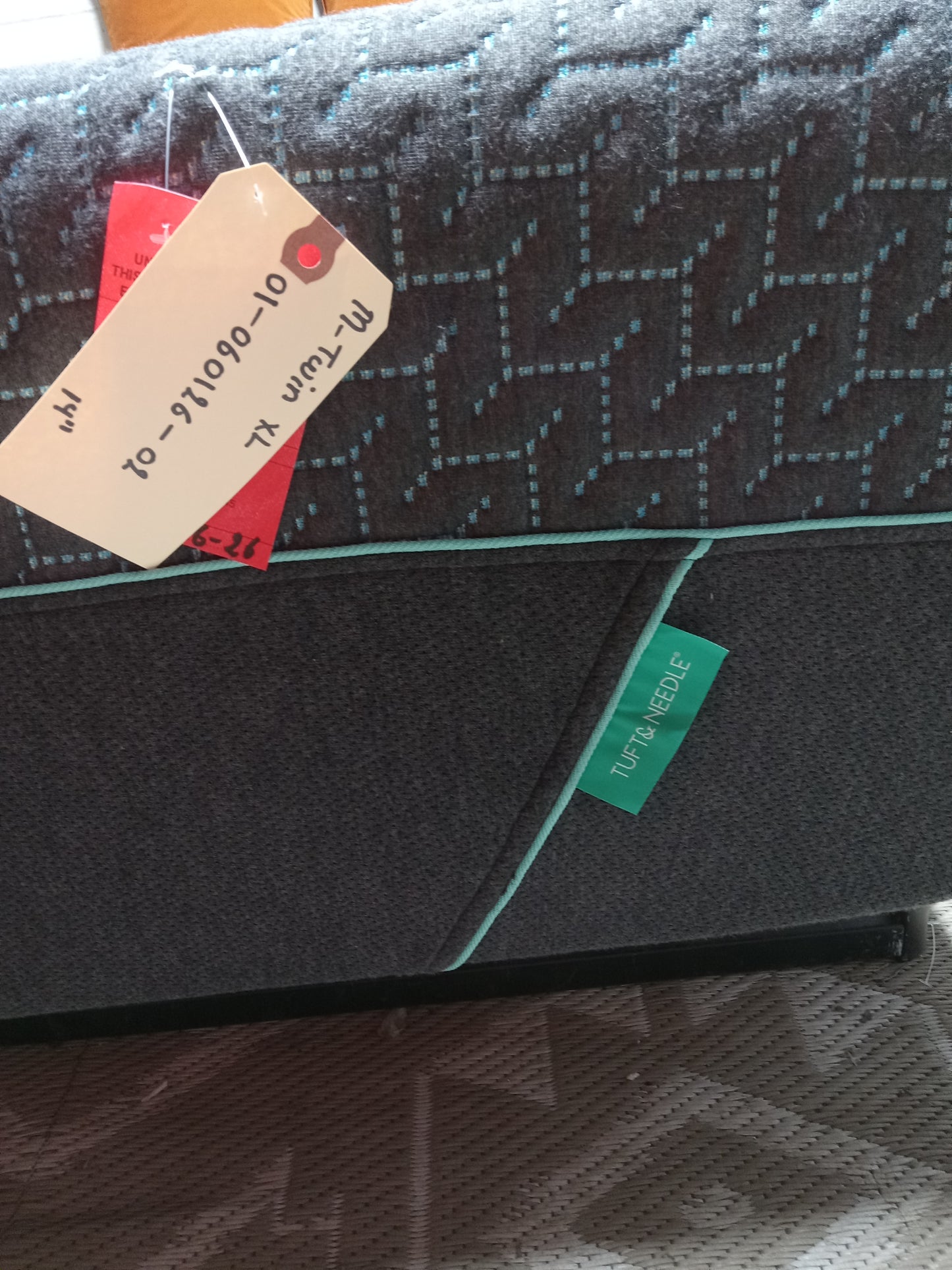 Tuft & Needle | Mint Hybrid | 14" Twin XL