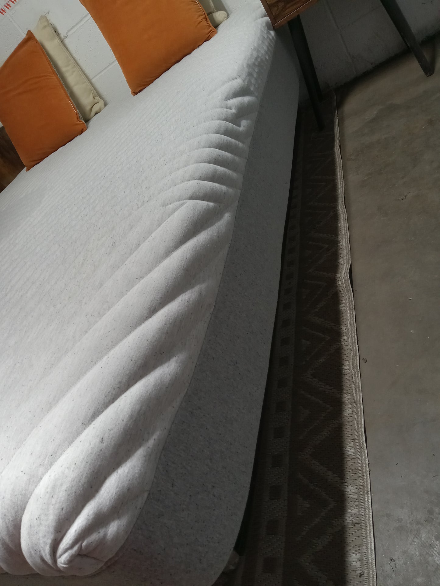 Casper | Wave Hybrid Snow | 13" Queen Mattress