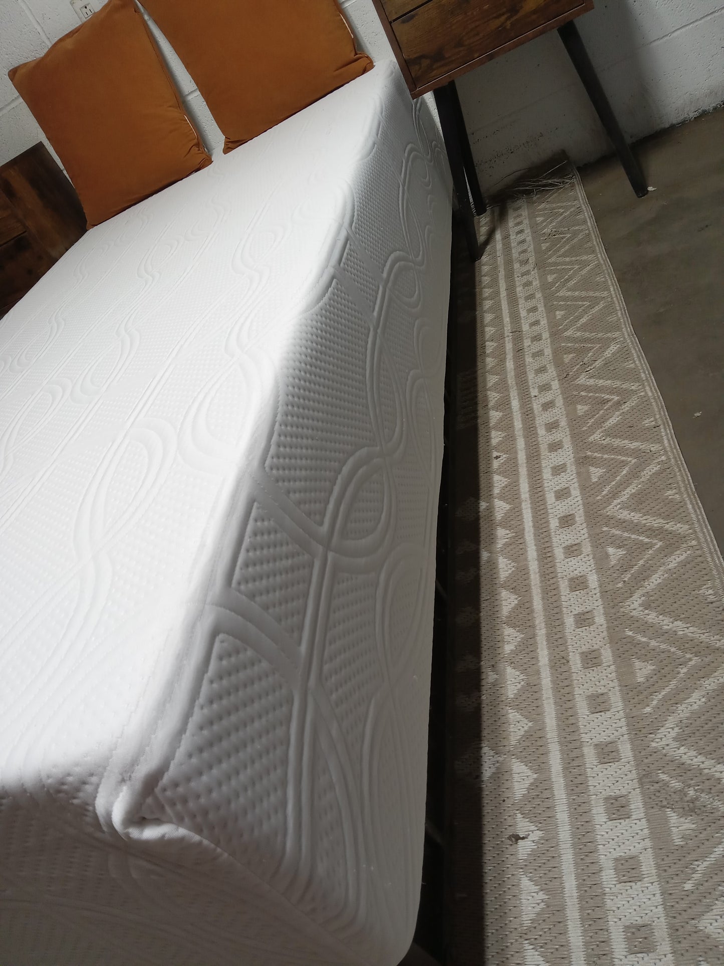 Lucid | Plush Memory Foam | 14" Twin Mattress