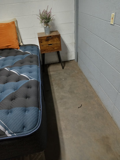 Beautyrest | World Class Windsor Medium | 13" King Mattress