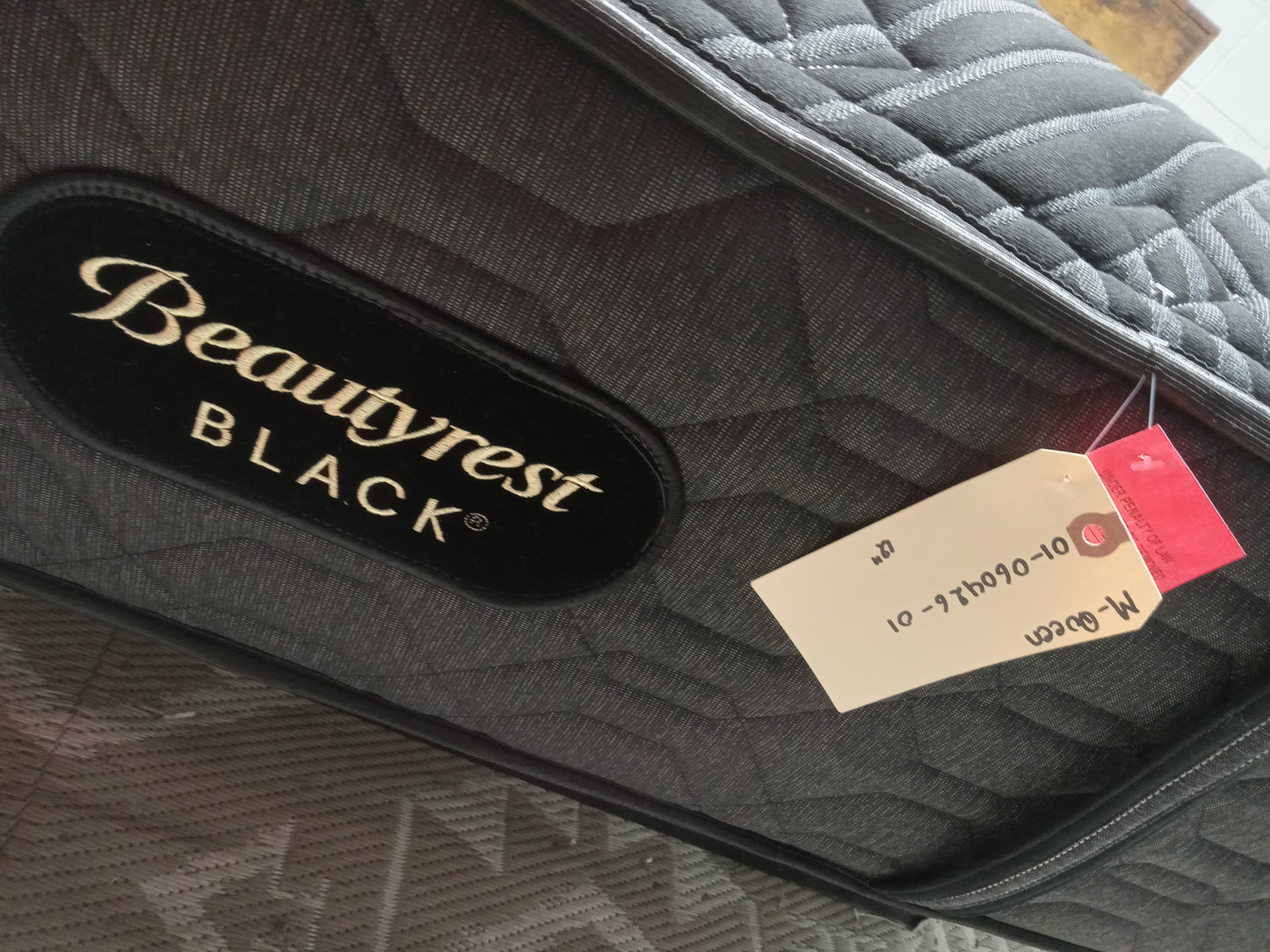 Beautyrest | Black Series 2 | 12" Queen Mattress