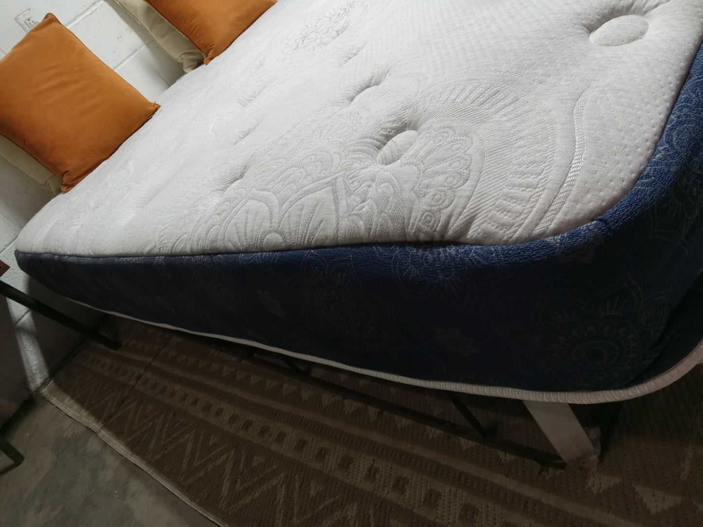 Pranasleep | Karma Sky | 9'' Queen Mattress