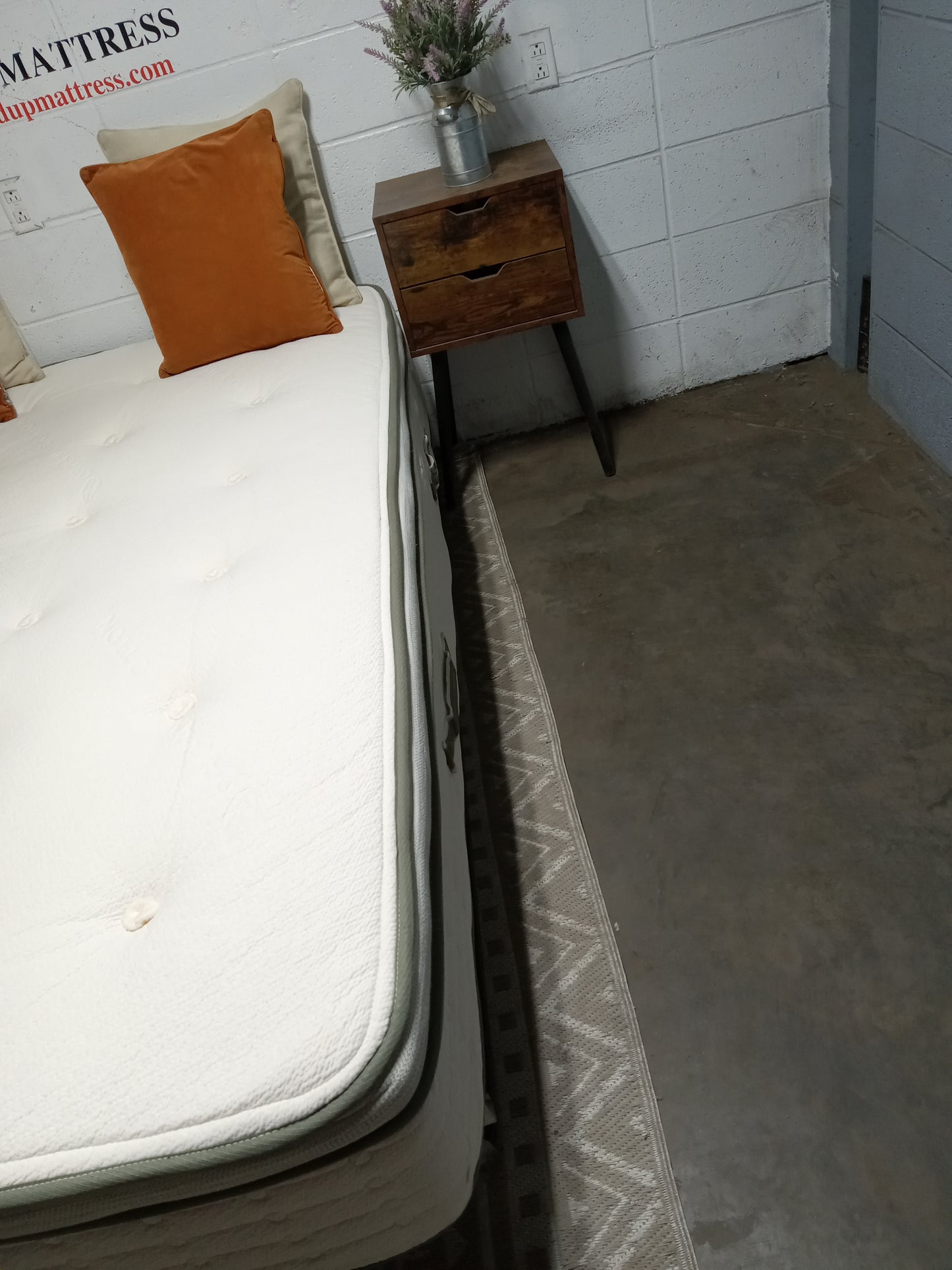 Avocado | Green Plush | 13"  Mattress