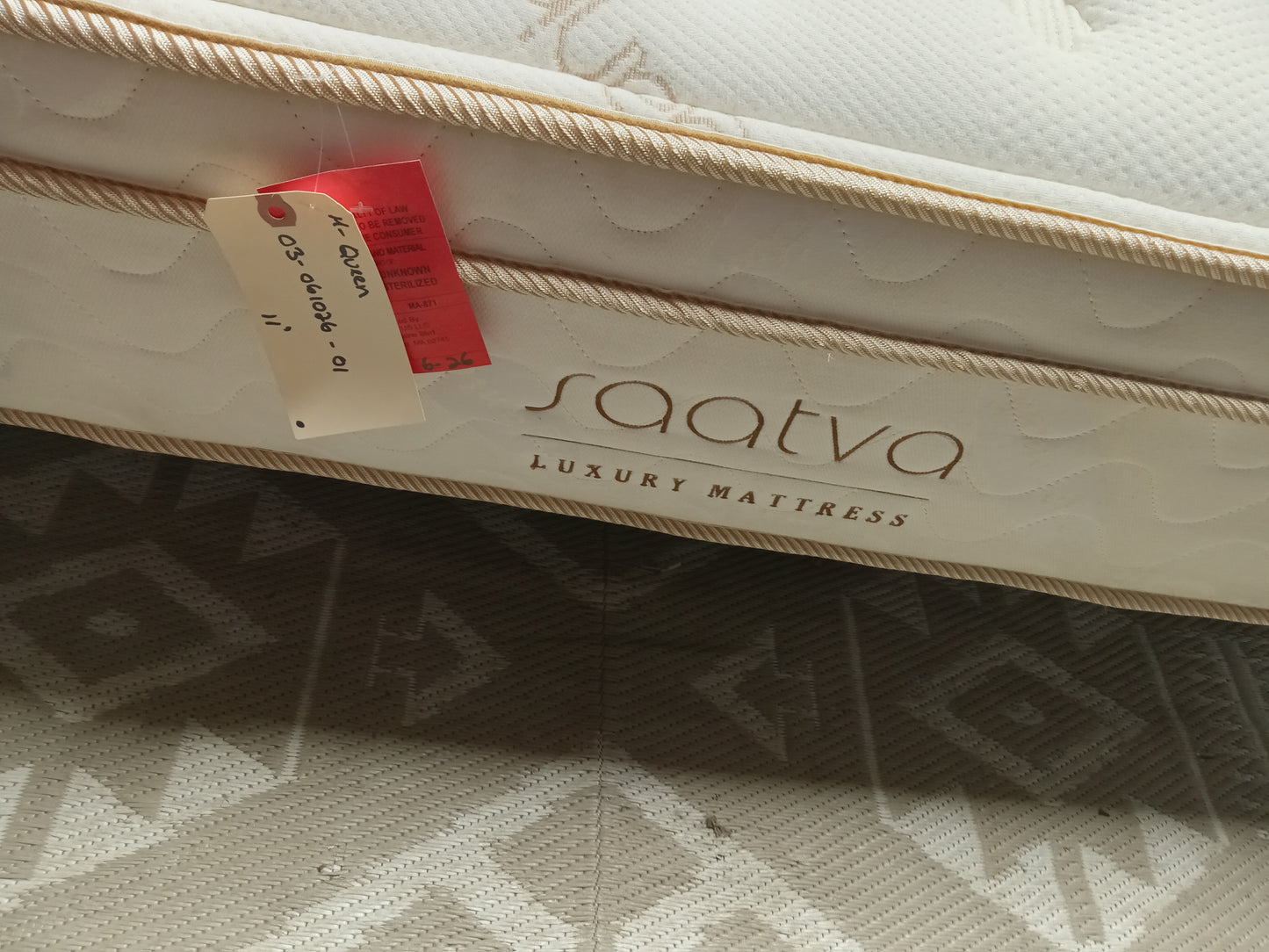 Saatva | Luxury Mattress | 11" Queen Mattress