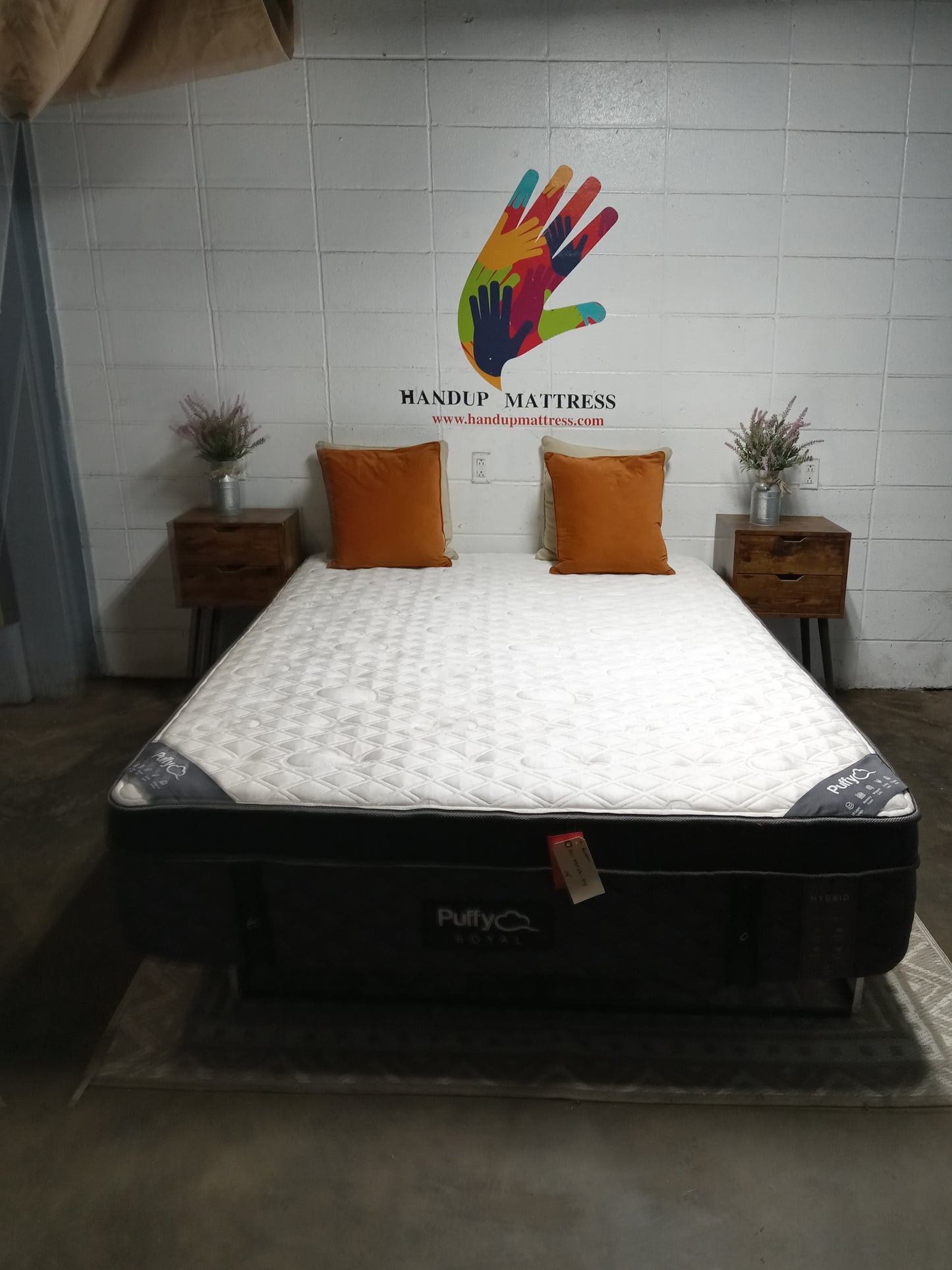 Puffy | Royal Hybrid | 14" Queen Mattress | Pre-Owned