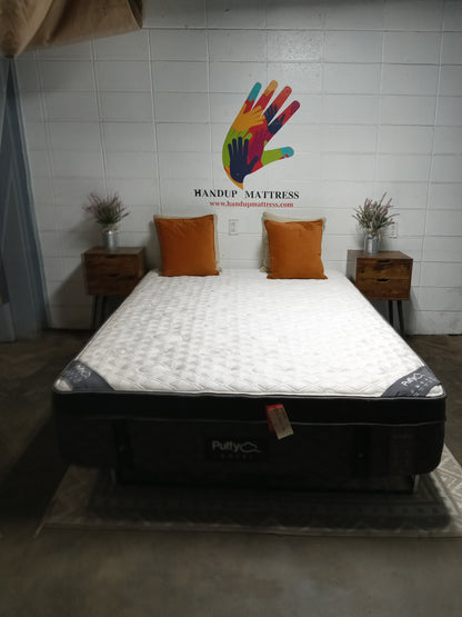 Puffy | Royal Hybrid | 14" Queen Mattress | Pre-Owned