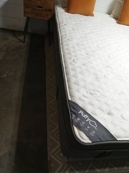 Puffy | Royal Hybrid | 14" Queen Mattress | Pre-Owned