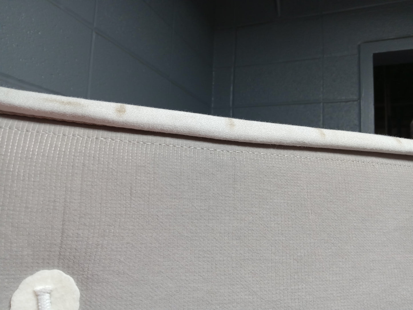 Aireloom | Madison Medium Plush | 13" Queen Mattress