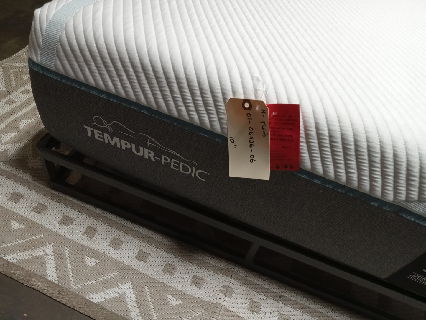 Tempur-Pedic | Adapt Medium | 10" Twin Mattress