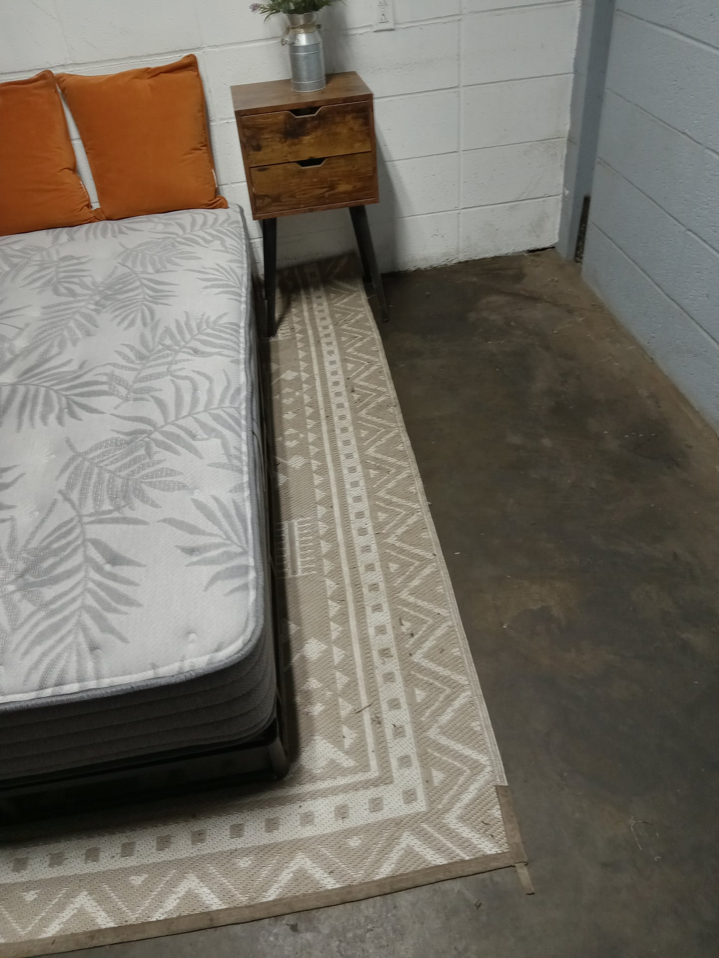 Sealy | Carver | 11" Twin Mattress