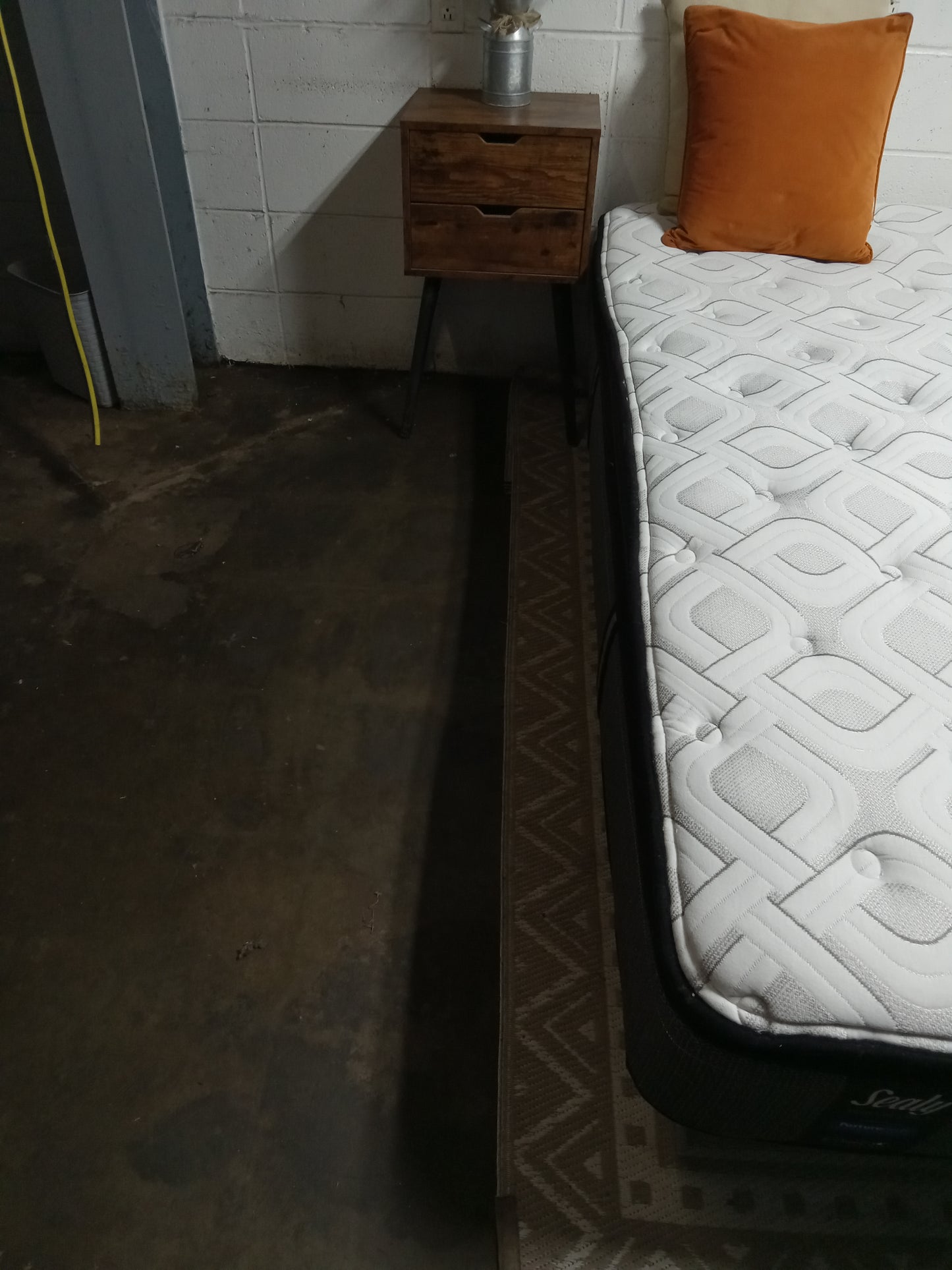 Sealy | Response Performance | 12' Queen Mattress