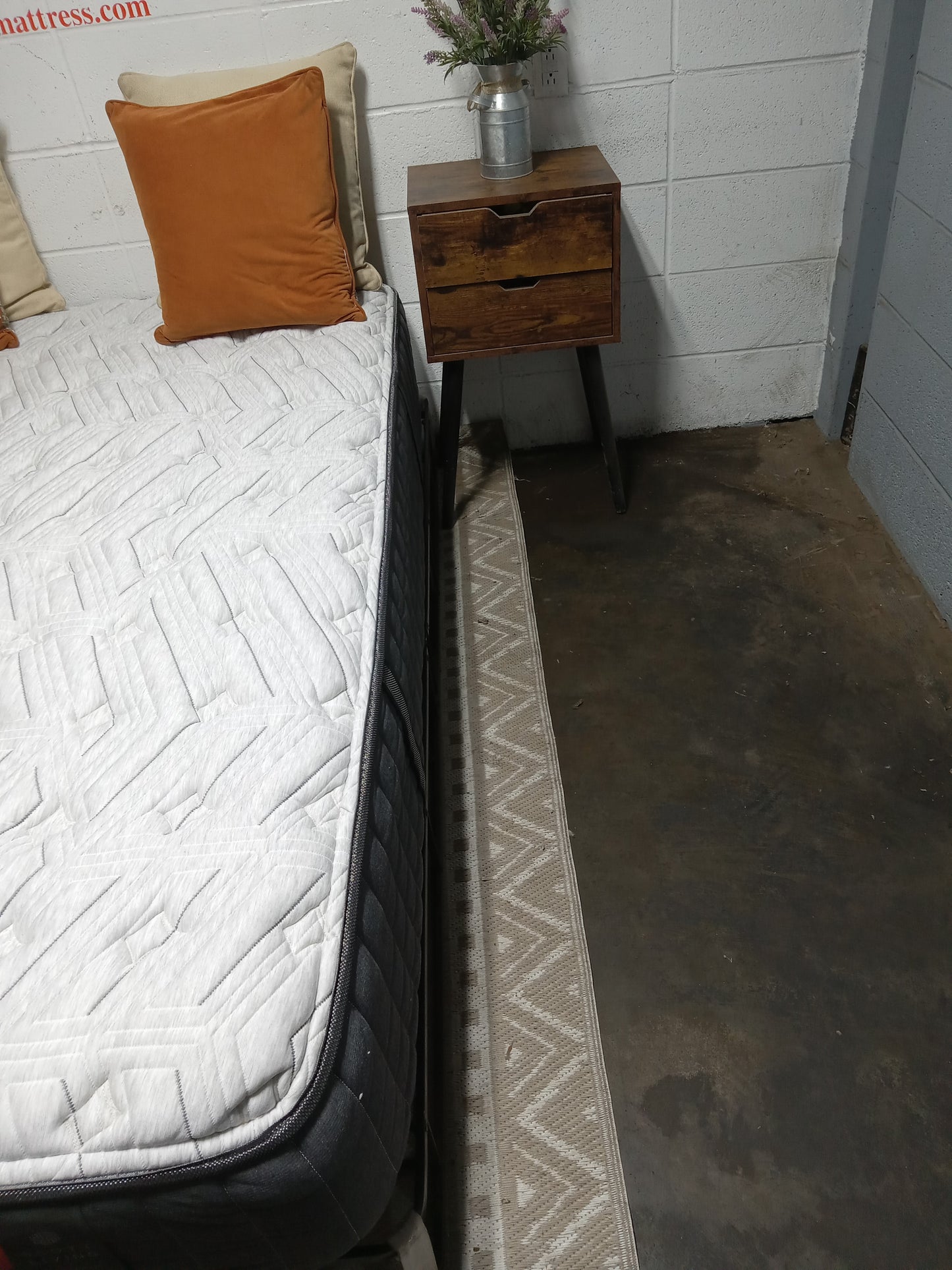 Restonic | Scott Living York Hybrid  | 12"  Full Mattress
