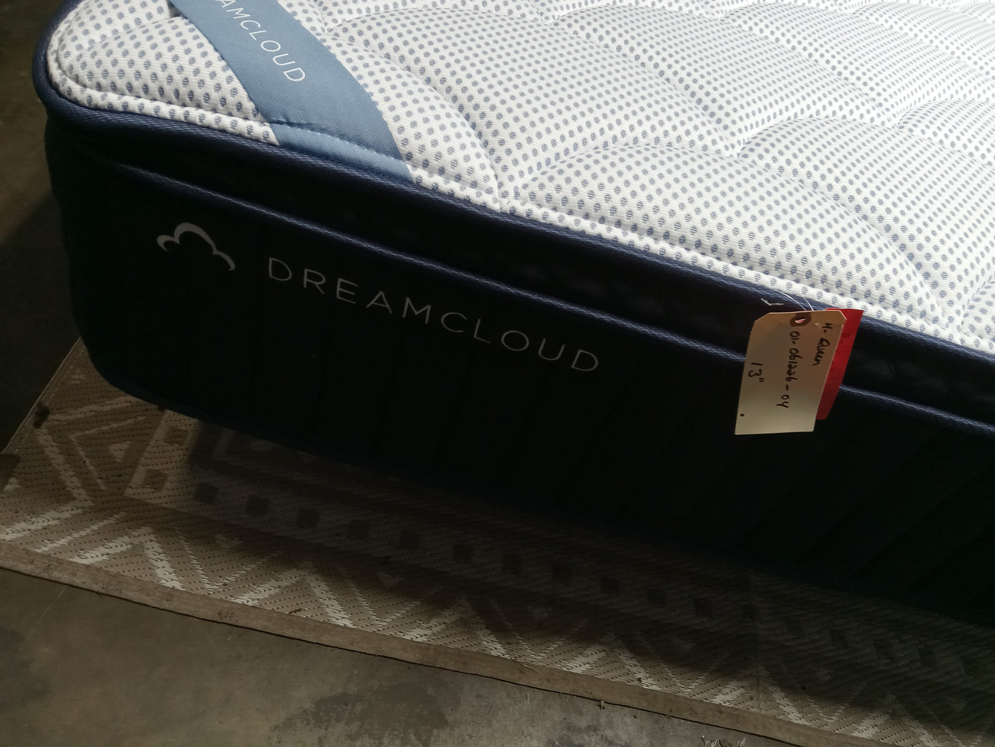 DreamCloud | Premier Hybrid | 13" Queen Mattress