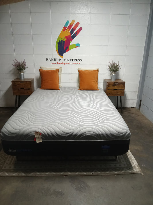 Sealy | Performance Hybrid Kelburn II | 12" Queen  Mattress