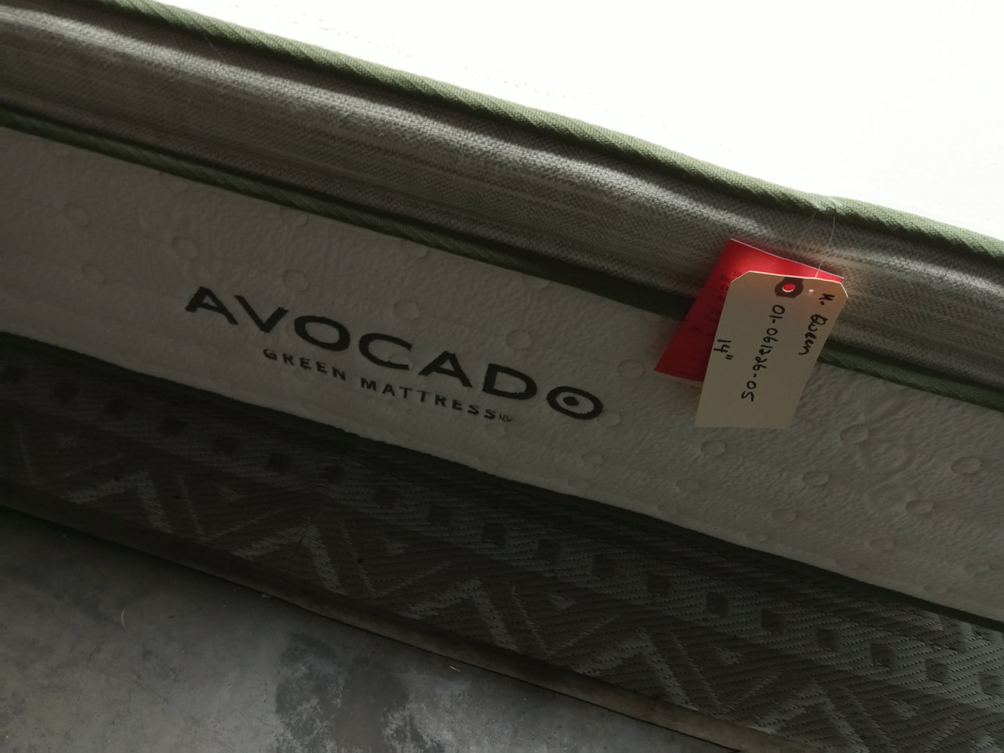 Avocado | Green Plush | 14" Queen Mattress
