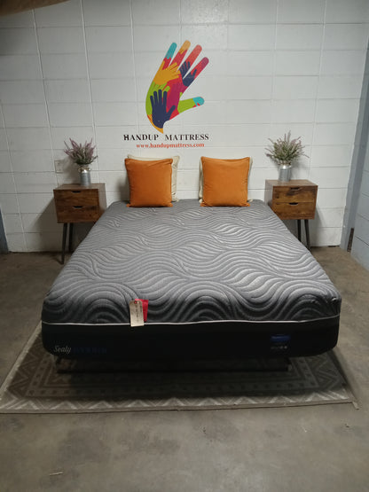Sealy | Performance Hybrid Kelburn II | 13" Mattress
