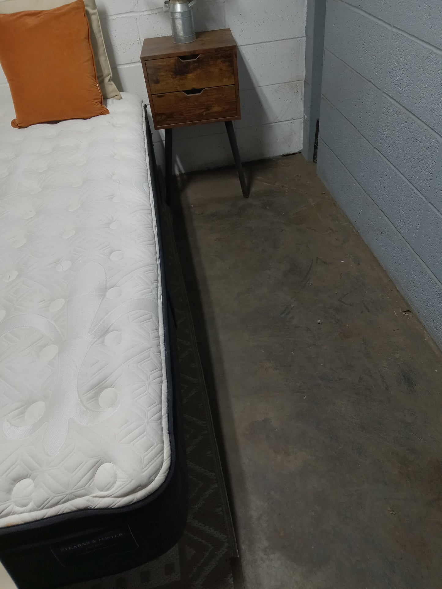 Stearns & Foster | Estate | 12" Queen Mattress