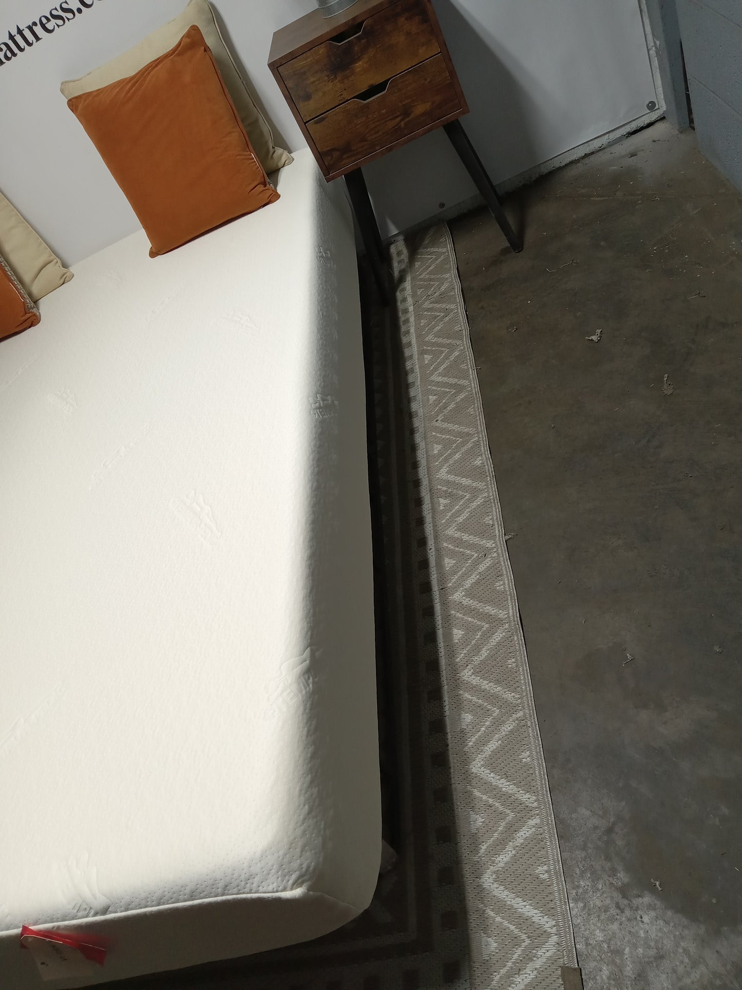 Tempur-Pedic | Memory Foam | 10" Queen Mattress