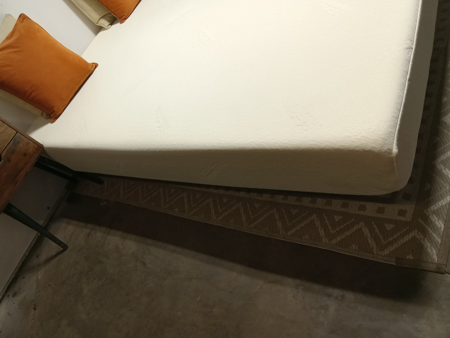 Tempur-Pedic | Memory Foam | 10" Queen Mattress