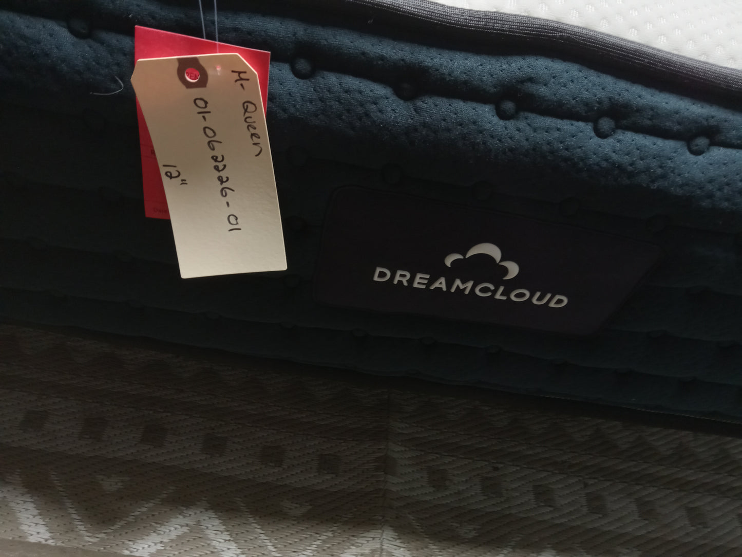 Dreamcloud | Classic Hybrid | 12'' Mattress