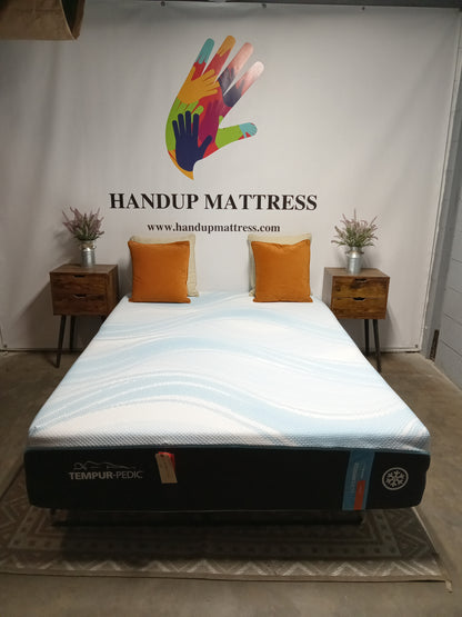 Tempur-Pedic | Luxe Breeze Firm | 13" Queen Mattress